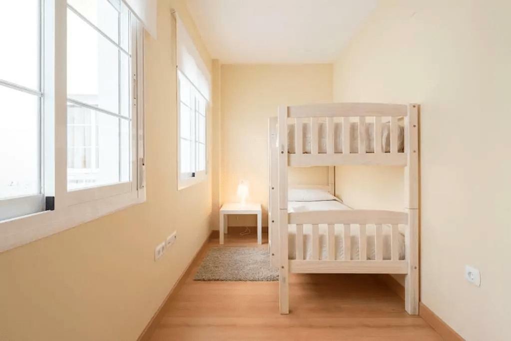 Shiny Lud Family Apartment مالقة المظهر الخارجي الصورة