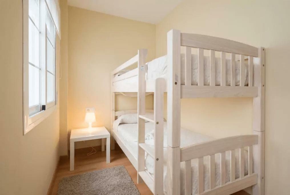 Shiny Lud Family Apartment مالقة المظهر الخارجي الصورة
